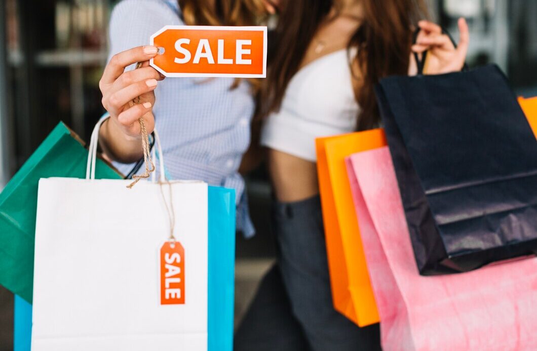 shopping outlet sale freepik